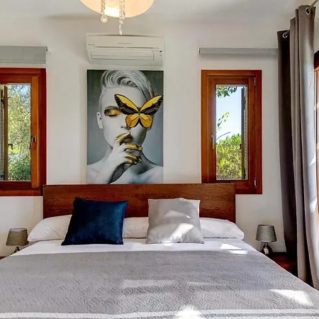 Apartment Paradisos, Ground Floor Overlooking Communal Pools, Aphrodite Hills Apartament